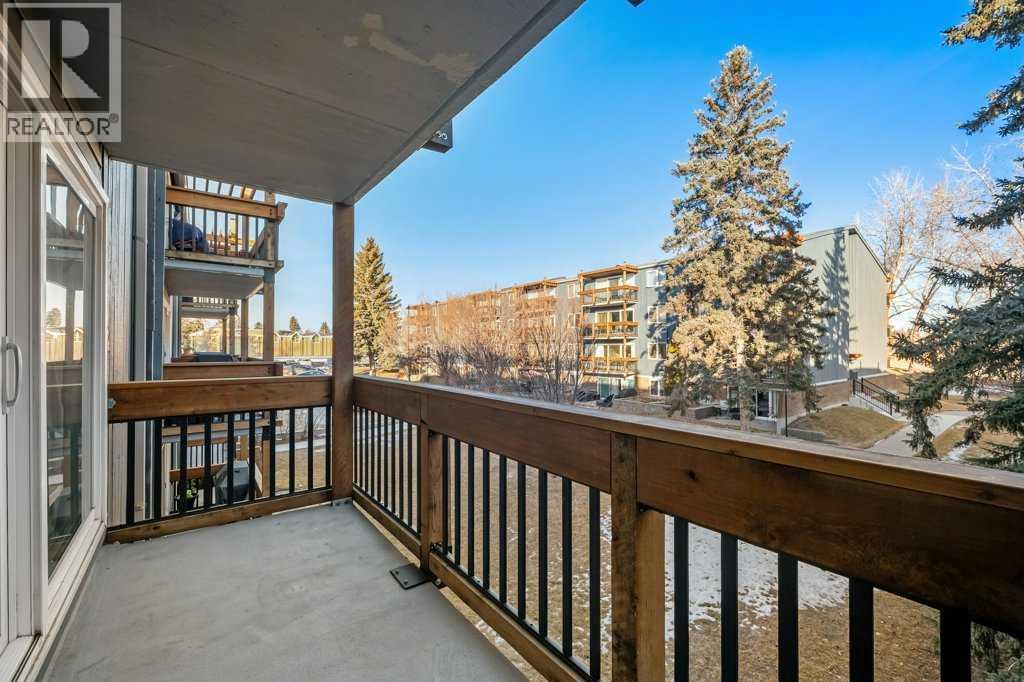 Single Family House for Sale in    Avenue SW Haysboro Calgary 