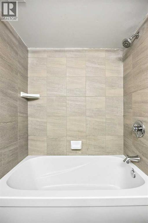 Single Family House for Sale in    Avenue SW Haysboro Calgary 