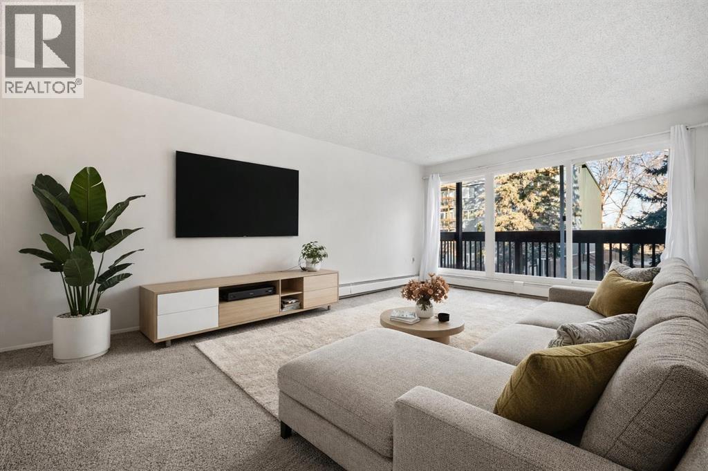 Single Family House for Sale in    Avenue SW Haysboro Calgary 