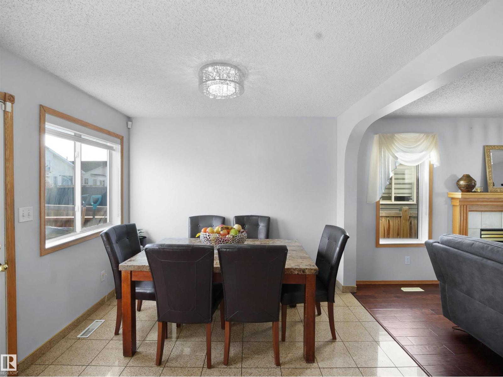 1238 JOYCE CR NW, Edmonton