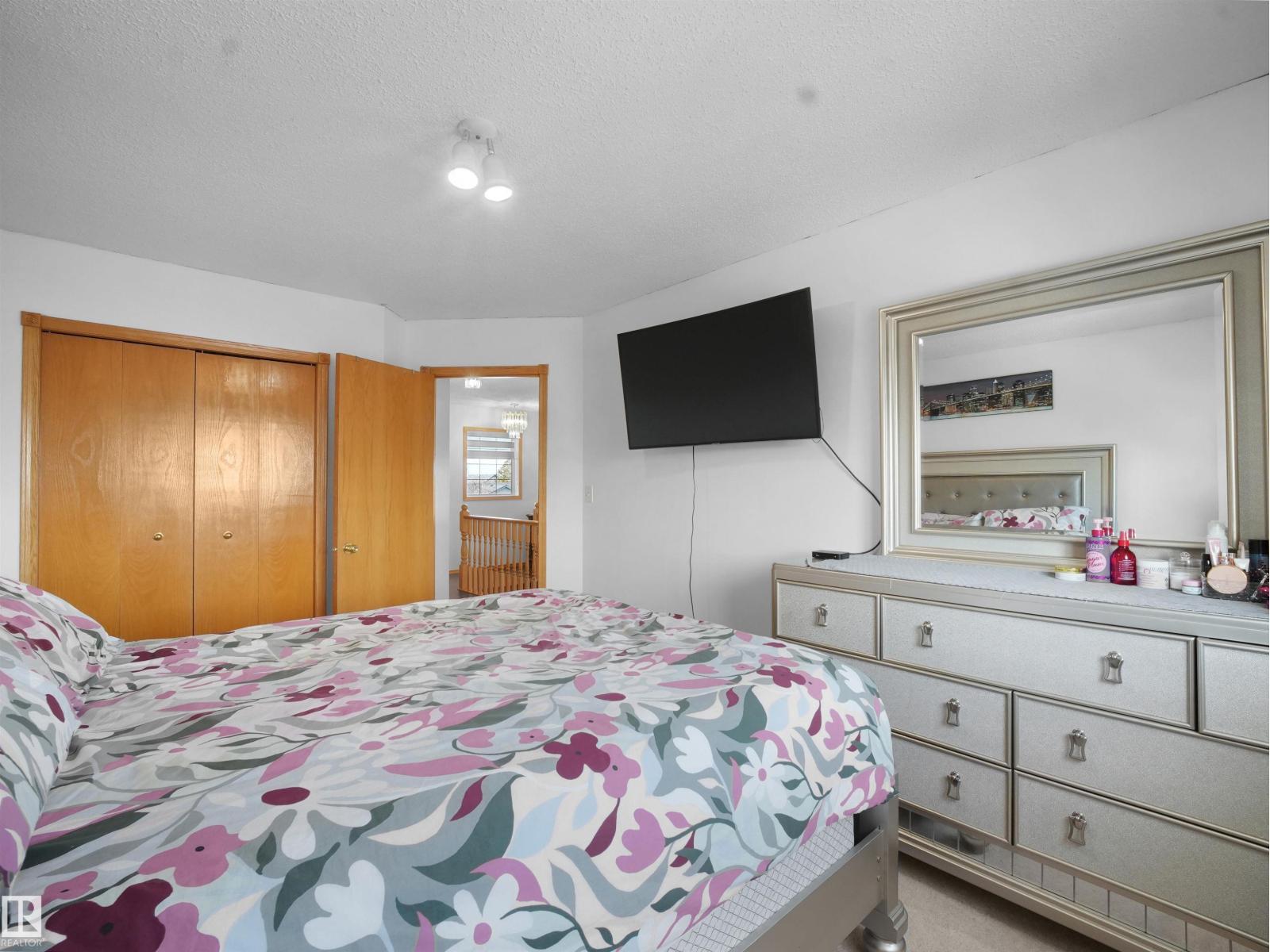 1238 JOYCE CR NW, Edmonton