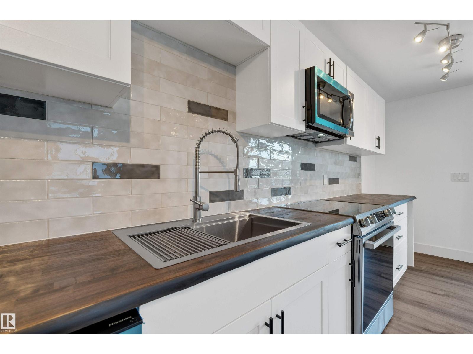 9111 151 ST NW, Edmonton