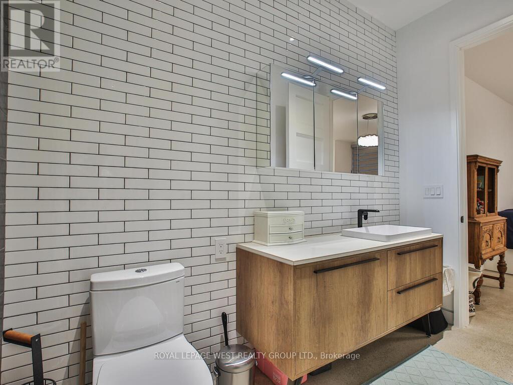 4 OLD OAK ROAD - 41