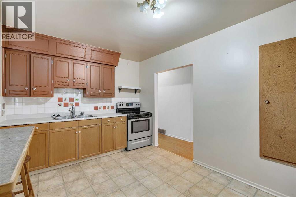 Single Family House Bungalow for Sale in   Avenue SW Windsor Park Calgary 