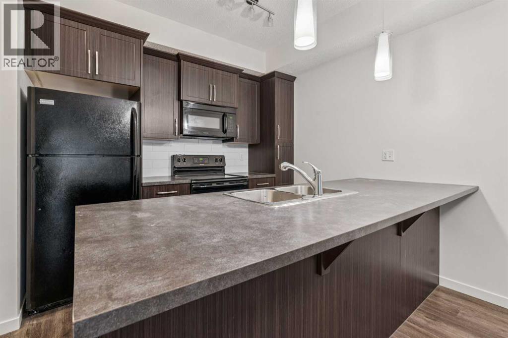 101 Sunset Drive, Cochrane