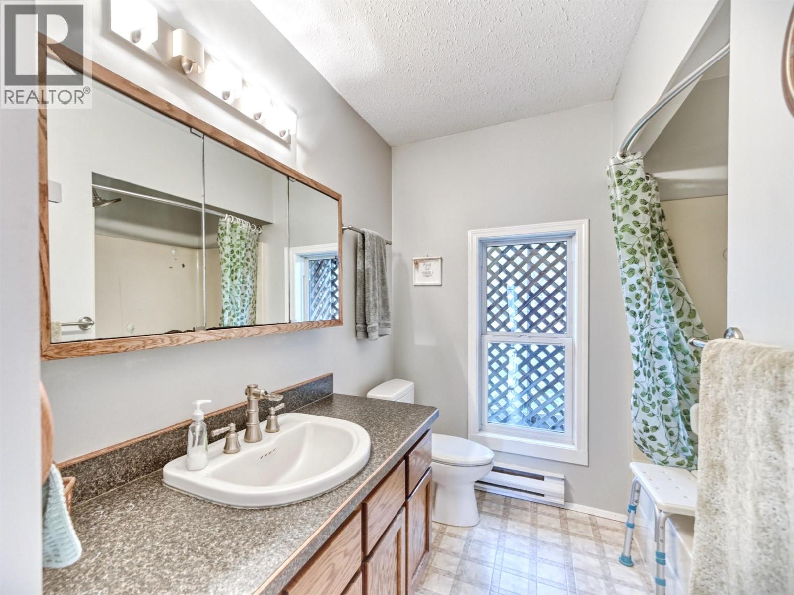 2807 Willowbrook Rd Road, Oliver