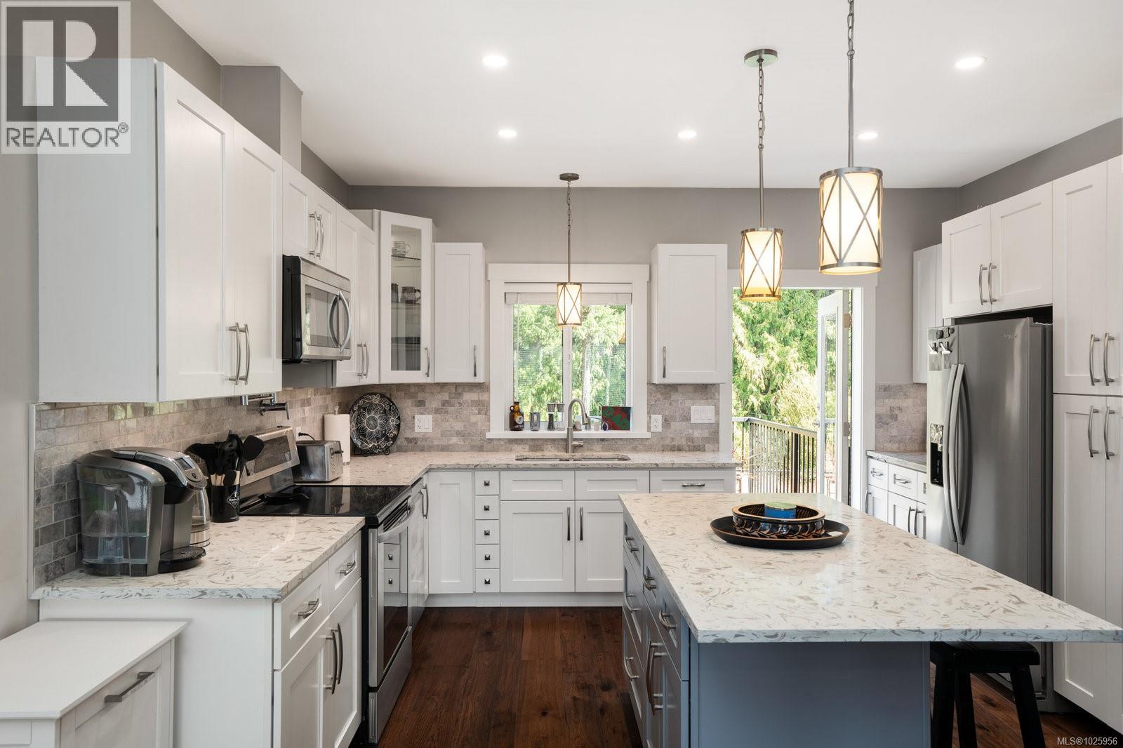  2838 Sooke Lake Road, Langford