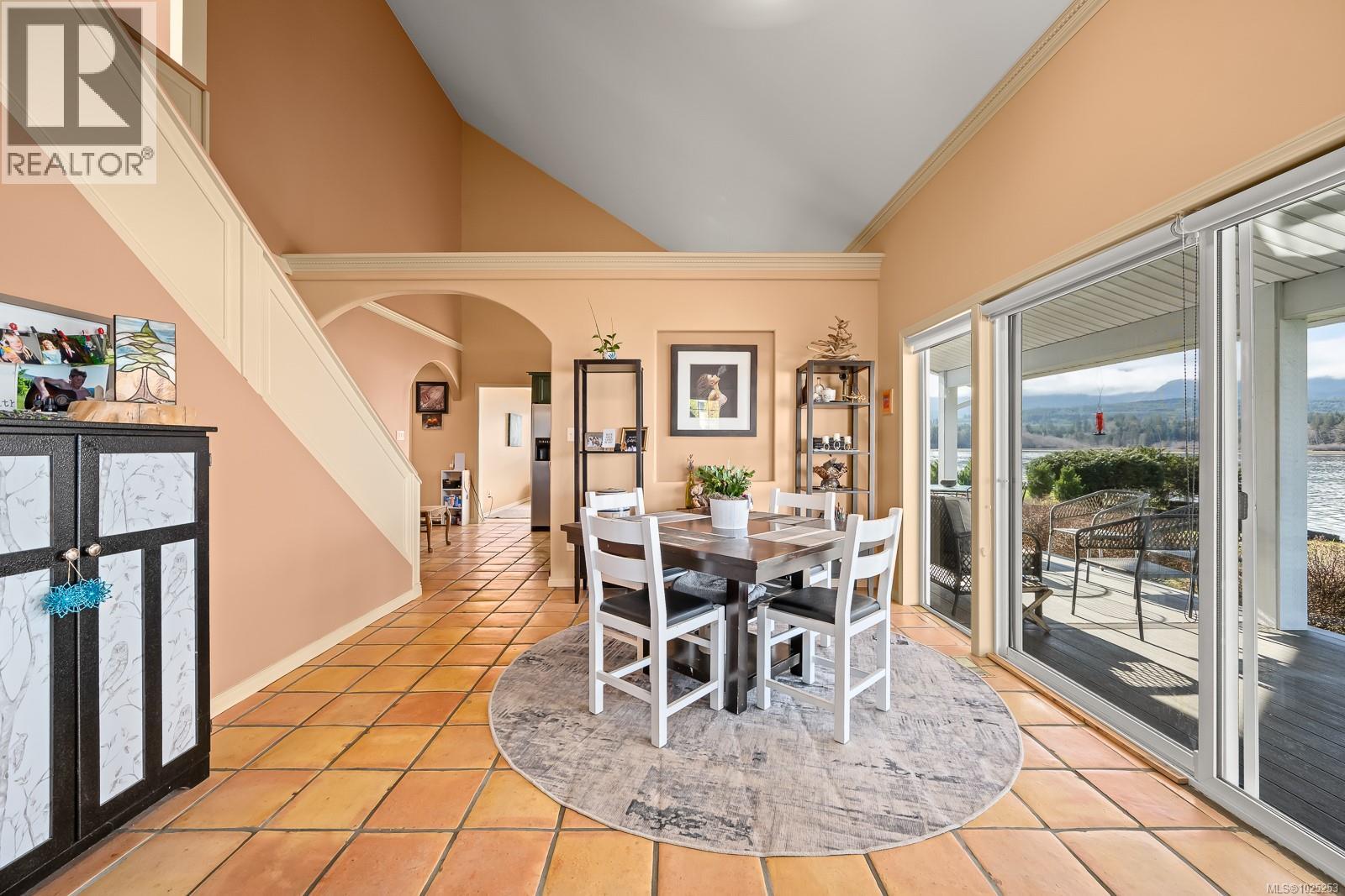 7600 Tozer Rd, Fanny Bay