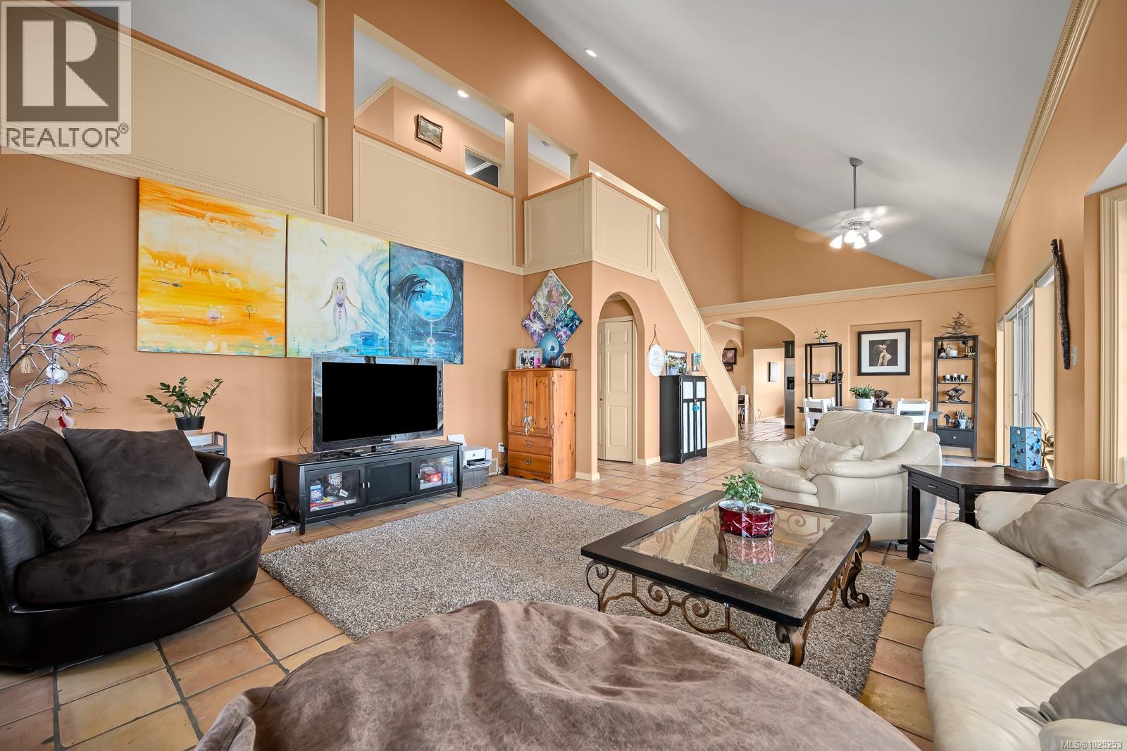 7600 Tozer Rd, Fanny Bay