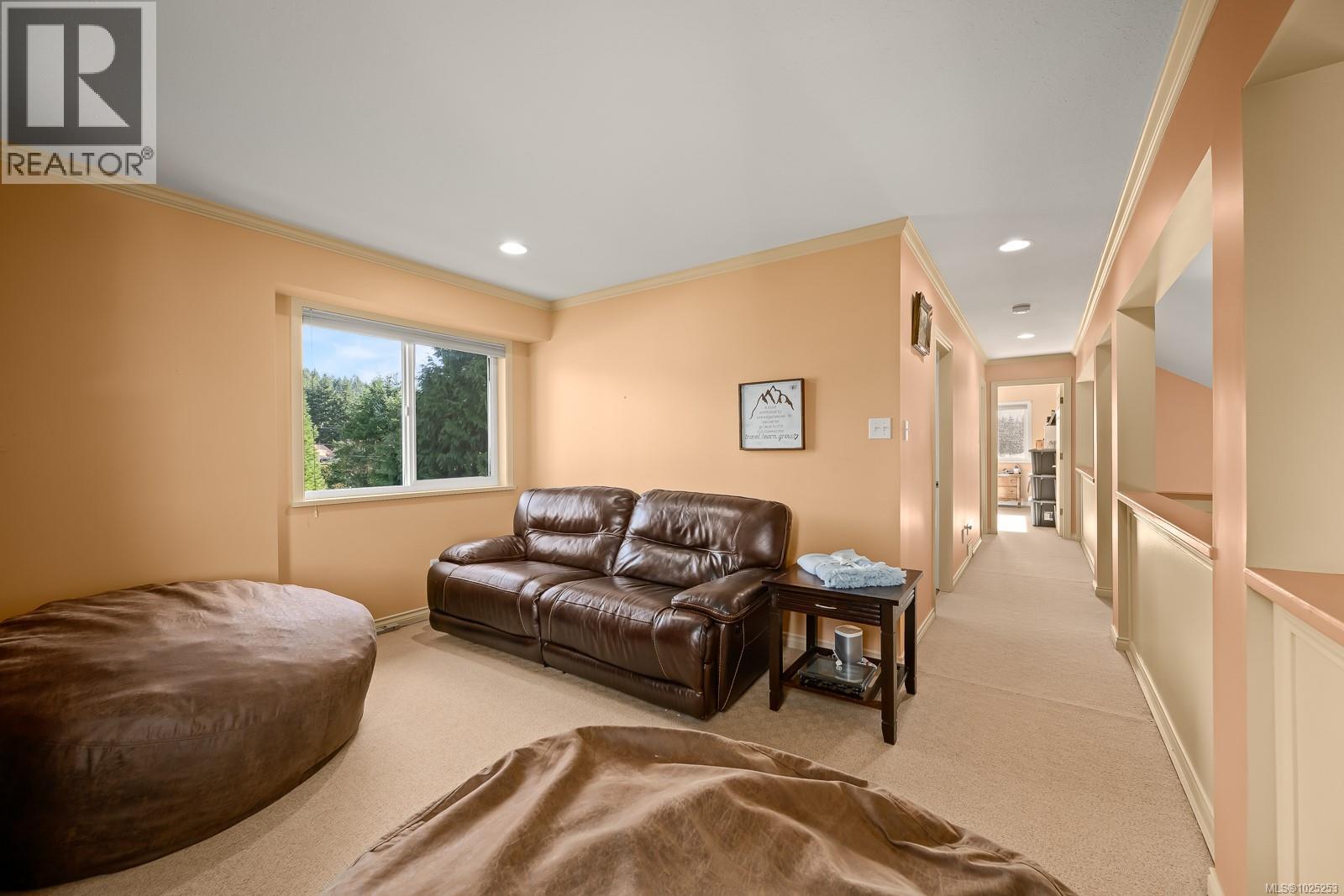 7600 Tozer Rd, Fanny Bay