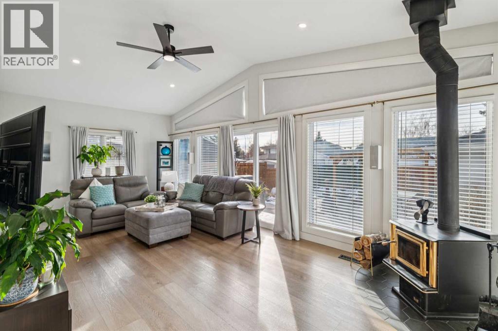 Single Family House Bungalow for Sale in  Athlone Road SE Acadia Calgary 