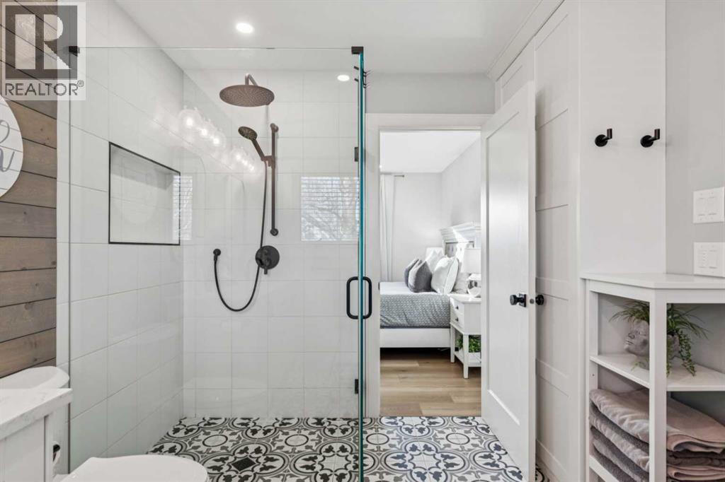 Single Family House Bungalow for Sale in  Athlone Road SE Acadia Calgary 