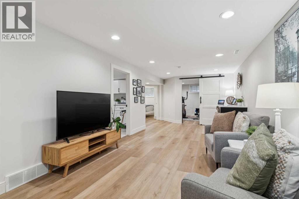 Single Family House Bungalow for Sale in  Athlone Road SE Acadia Calgary 