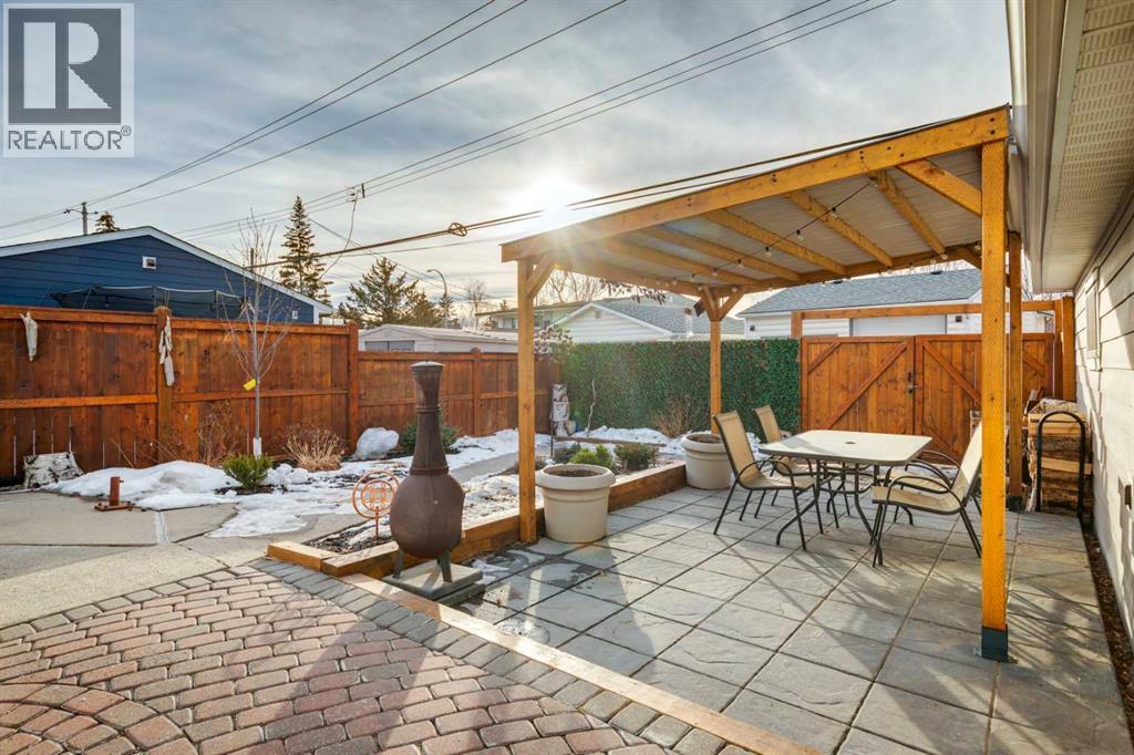 Single Family House Bungalow for Sale in  Athlone Road SE Acadia Calgary 