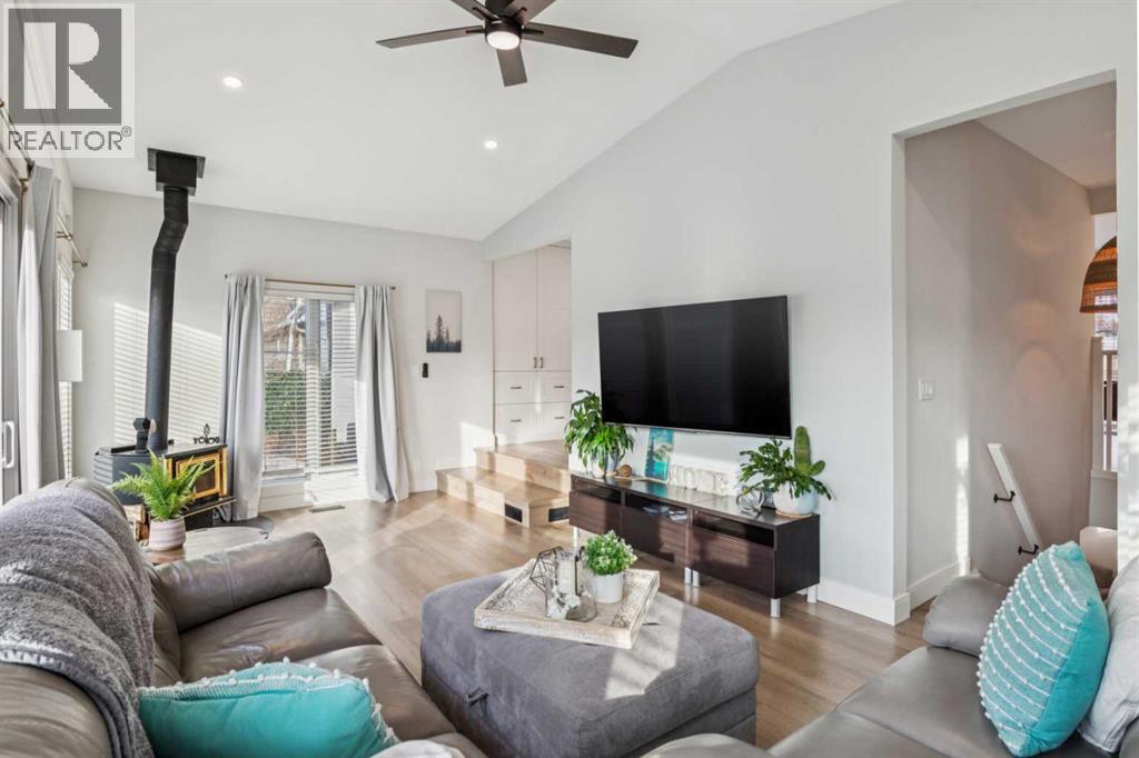 Single Family House Bungalow for Sale in  Athlone Road SE Acadia Calgary 