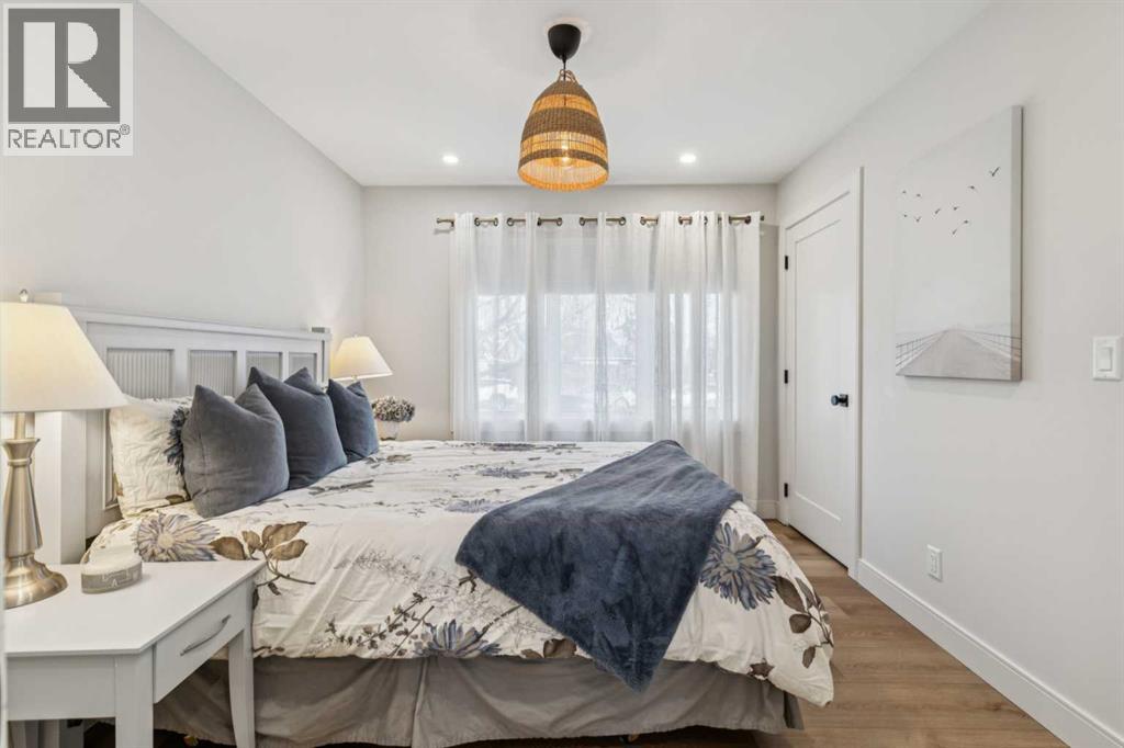 Single Family House Bungalow for Sale in  Athlone Road SE Acadia Calgary 