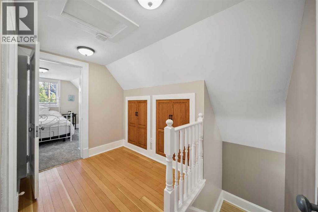 Single Family House for Sale in   Avenue NW Mount Pleasant Calgary 