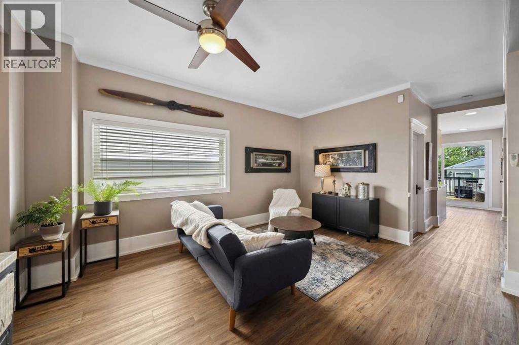 Single Family House for Sale in   Avenue NW Mount Pleasant Calgary 