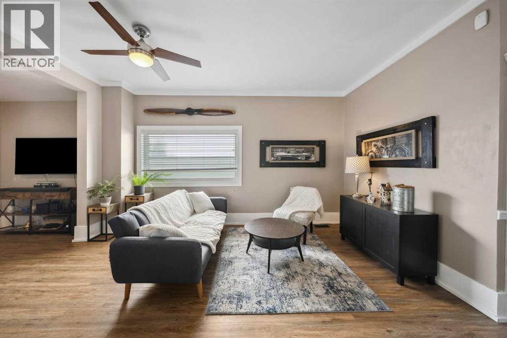 Single Family House for Sale in   Avenue NW Mount Pleasant Calgary 