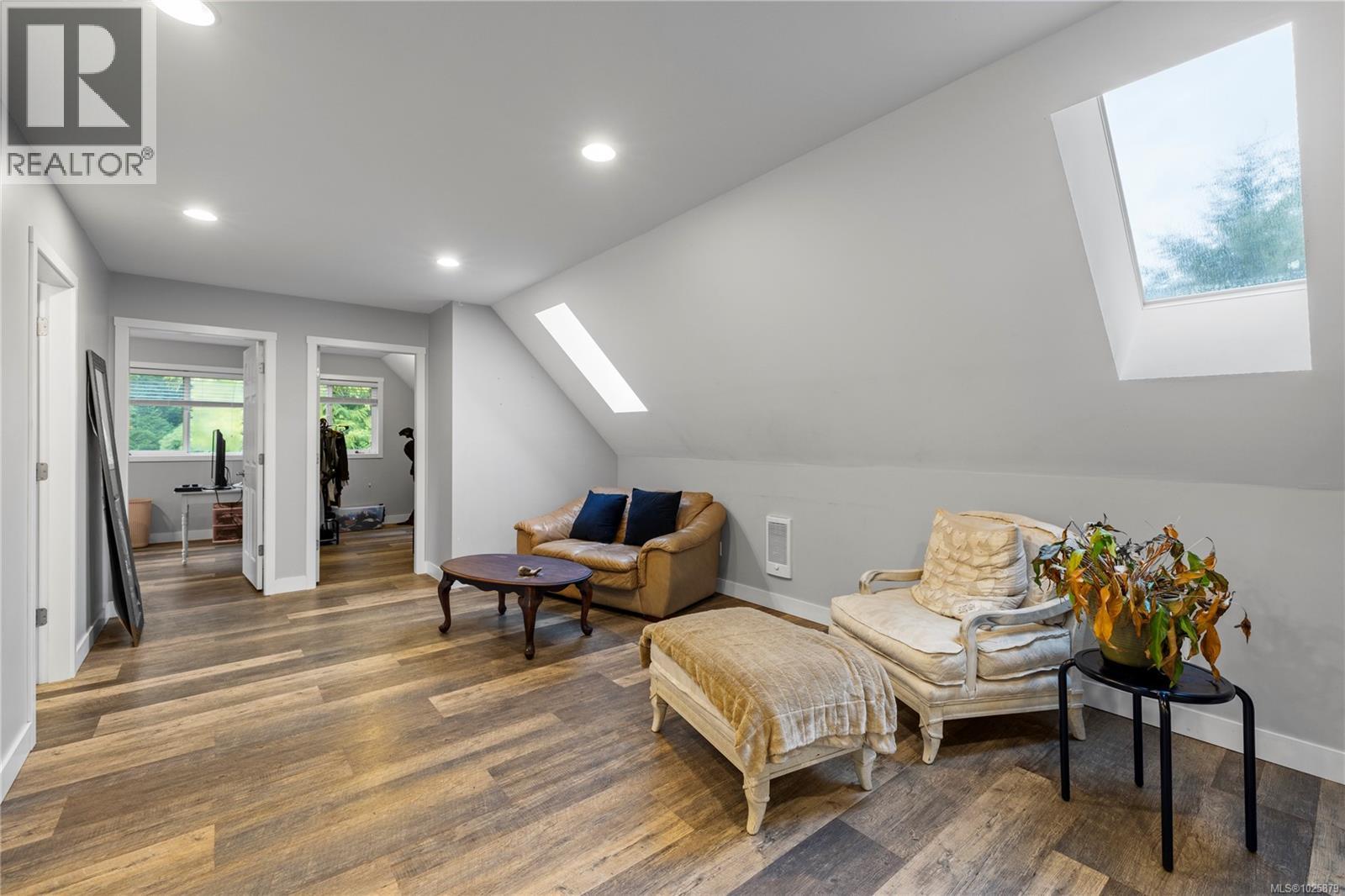 1755 Galvin Pl, Qualicum Beach