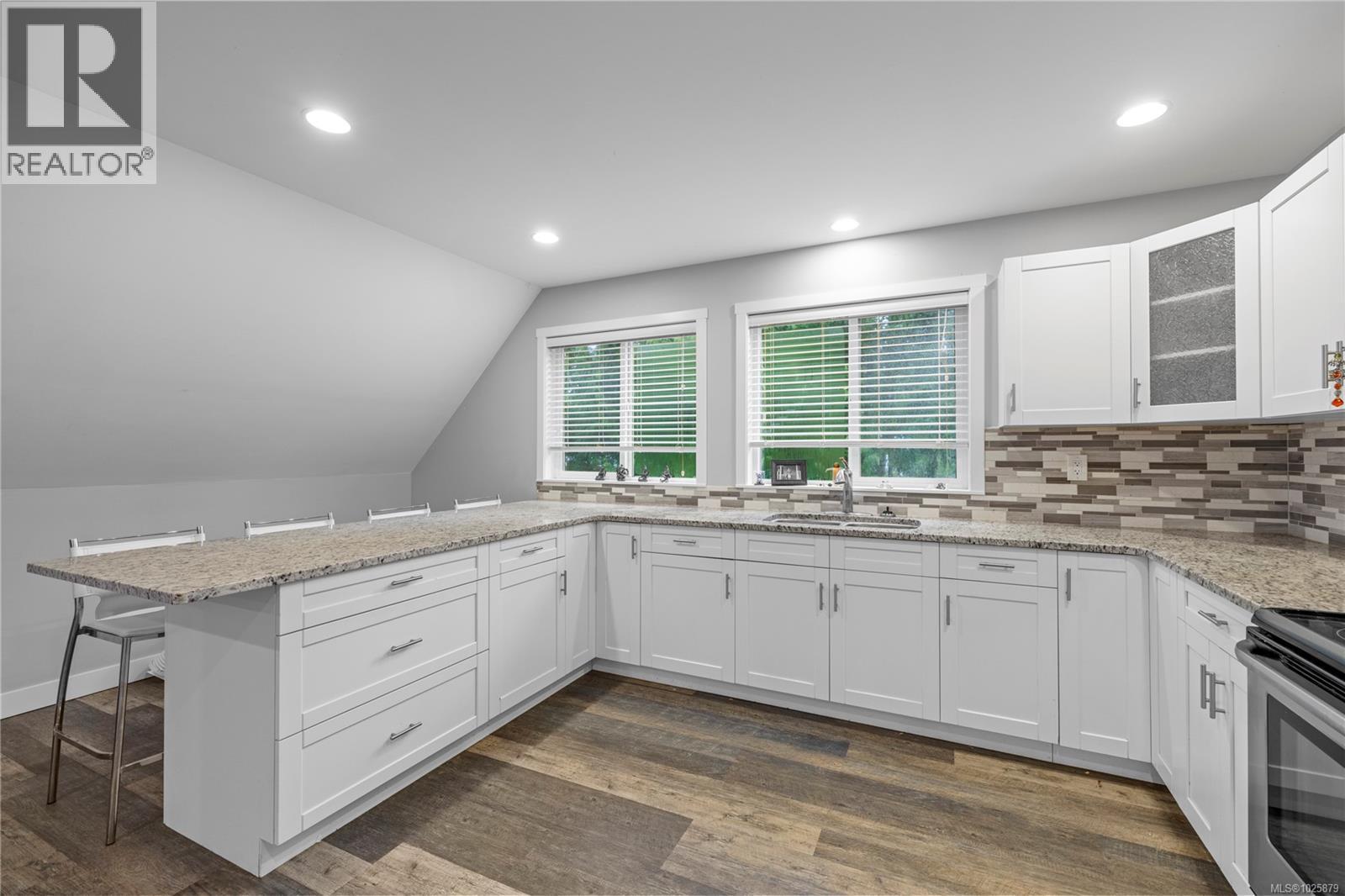 1755 Galvin Pl, Qualicum Beach