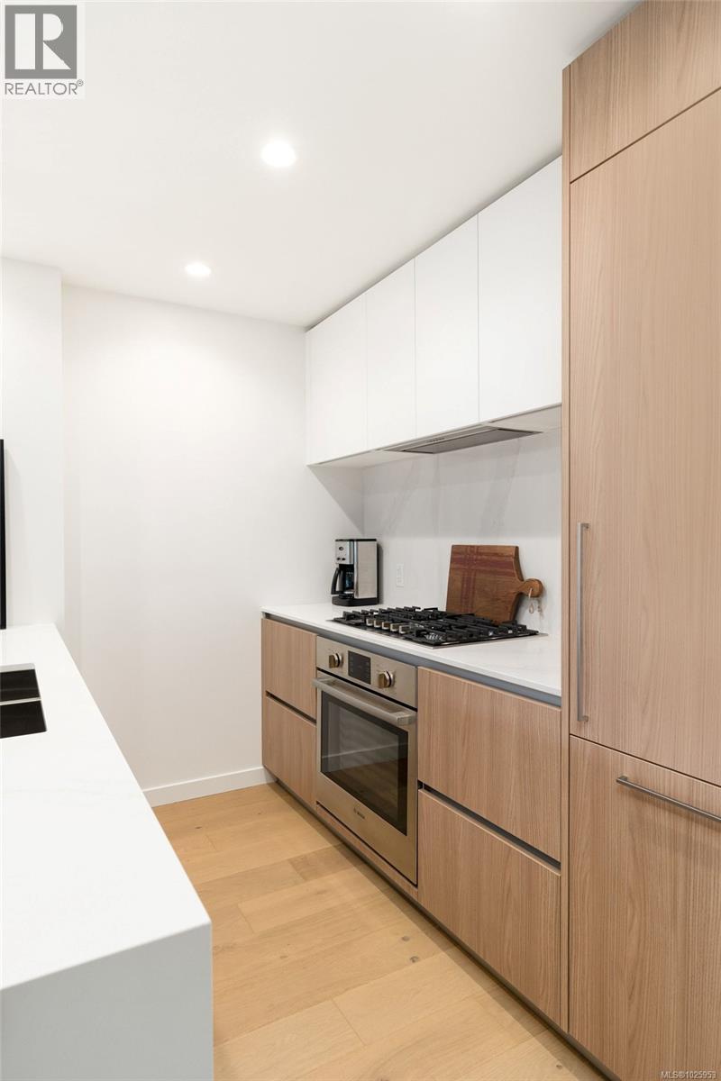 1311 2000 Hannington Road, Langford