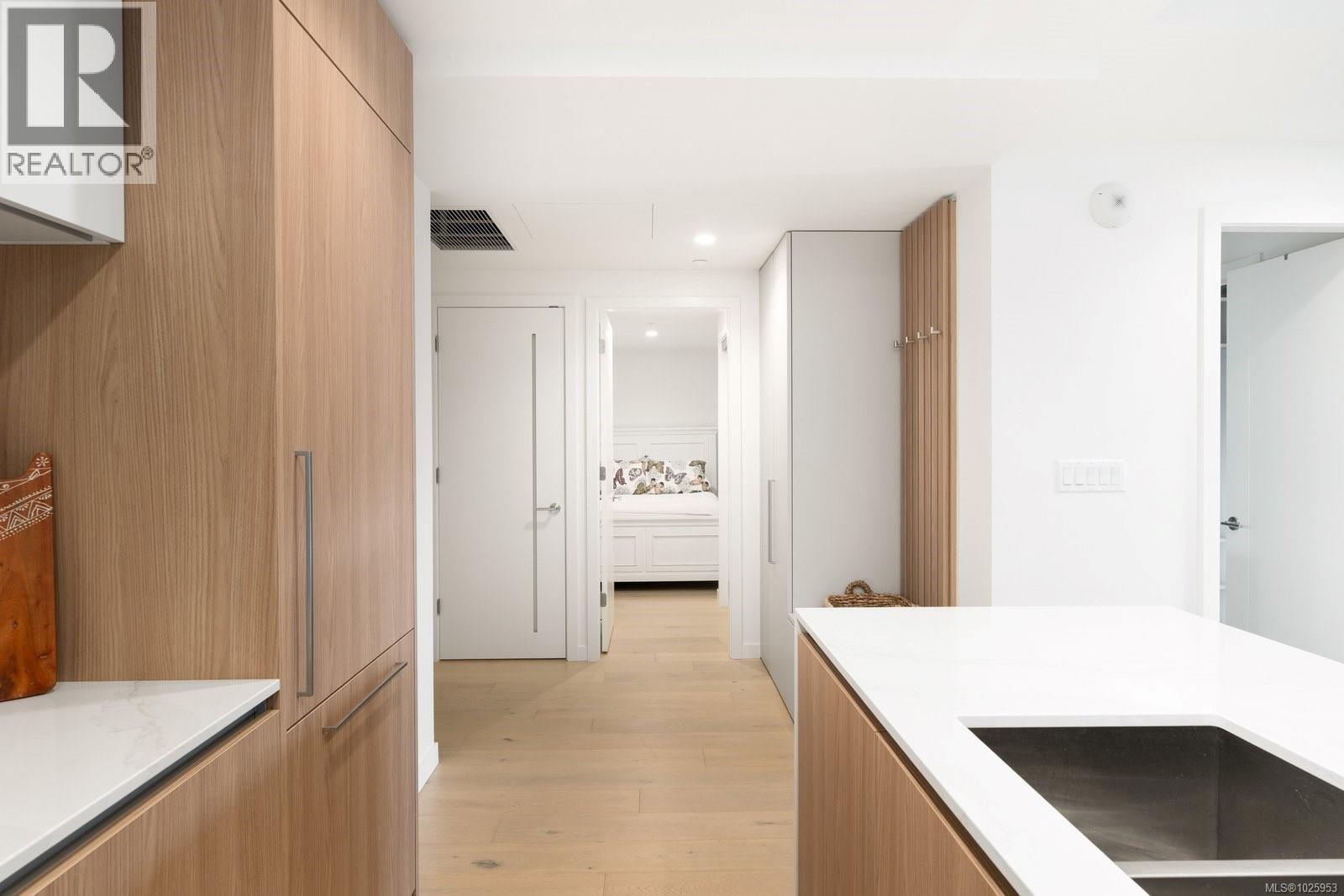 1311 2000 Hannington Road, Langford