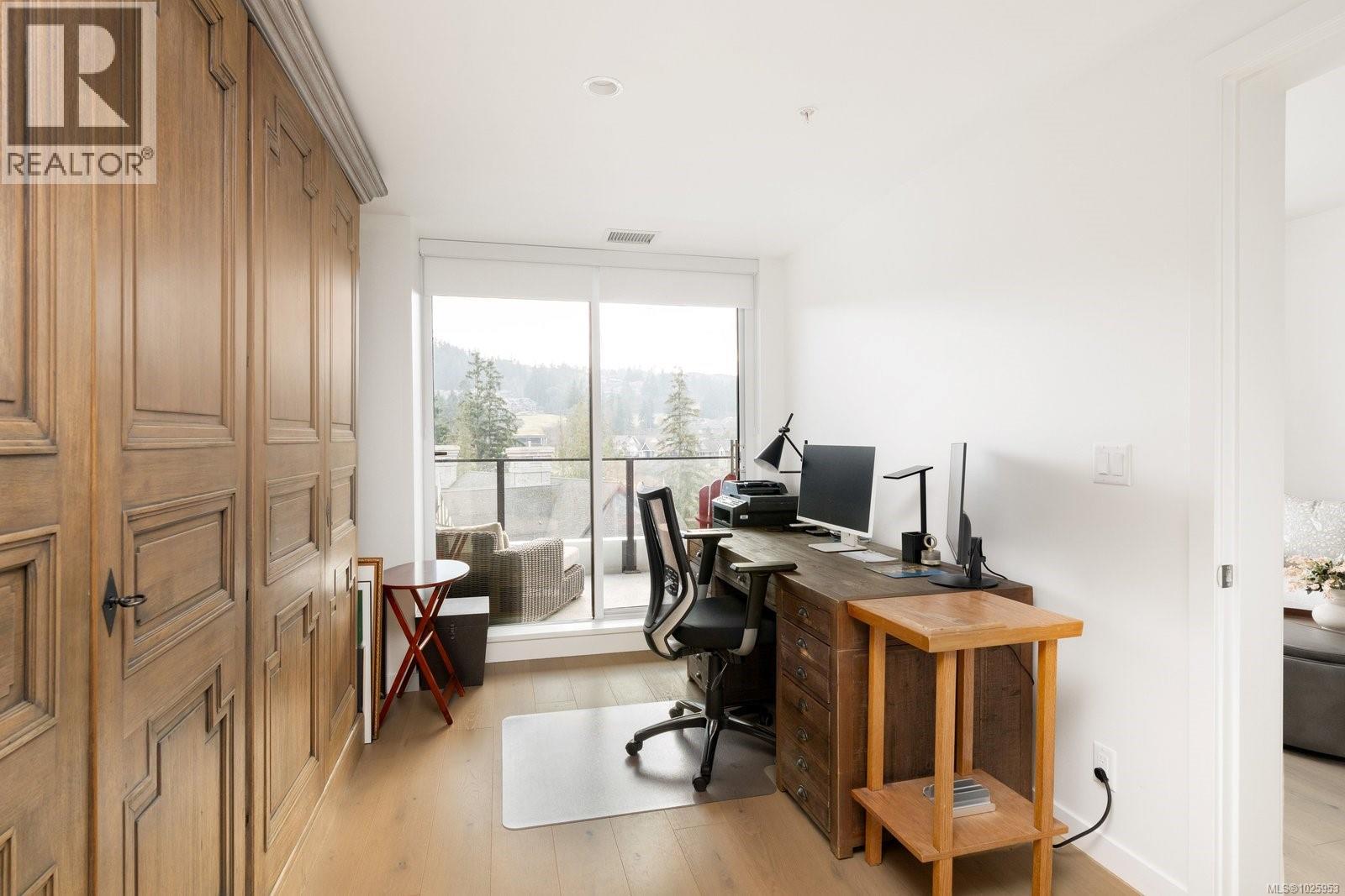 1311 2000 Hannington Road, Langford