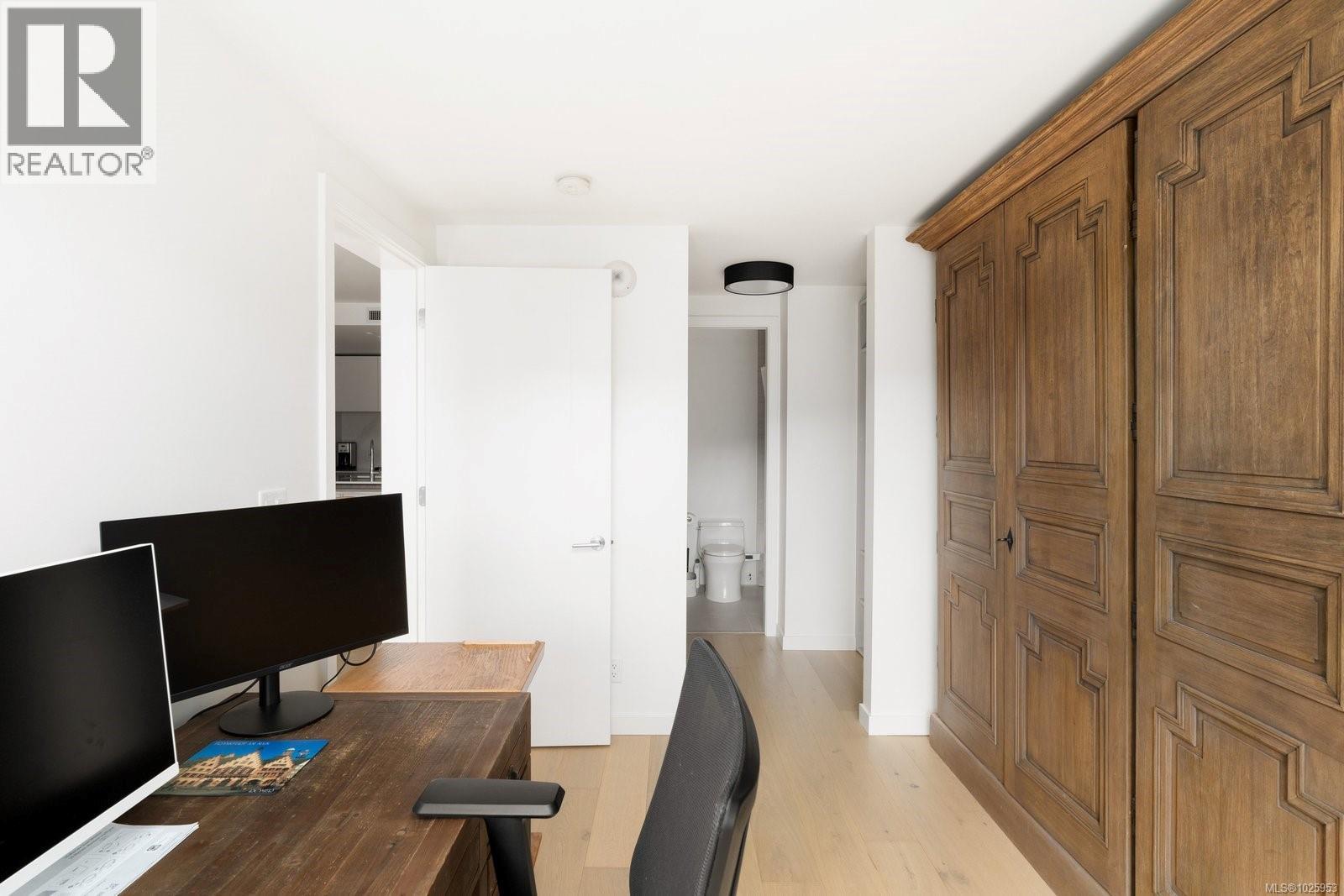 1311 2000 Hannington Road, Langford