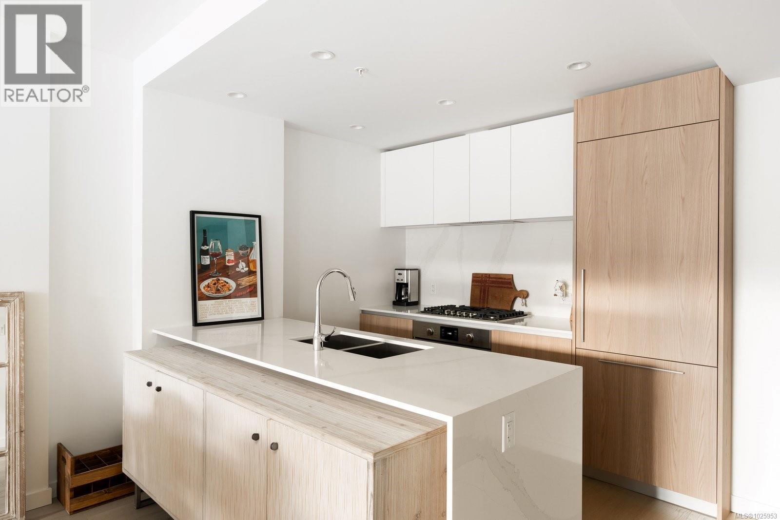 1311 2000 Hannington Road, Langford