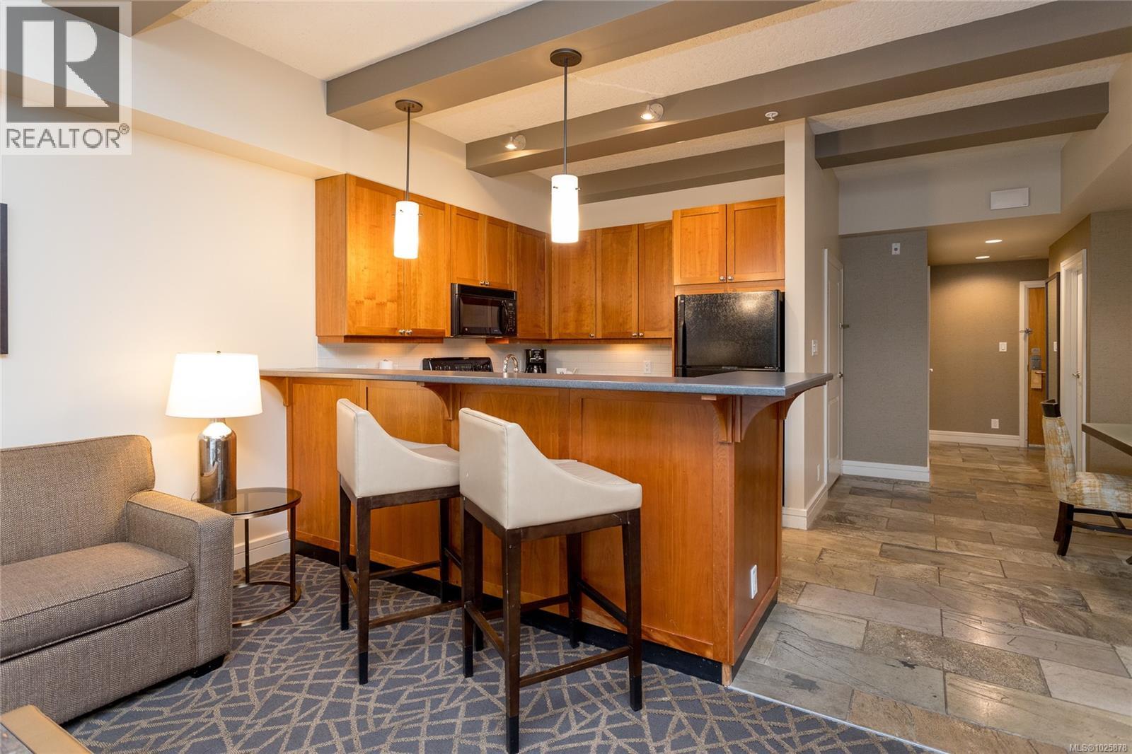 #101/103 B 1376 LYNBURNE PL - 10