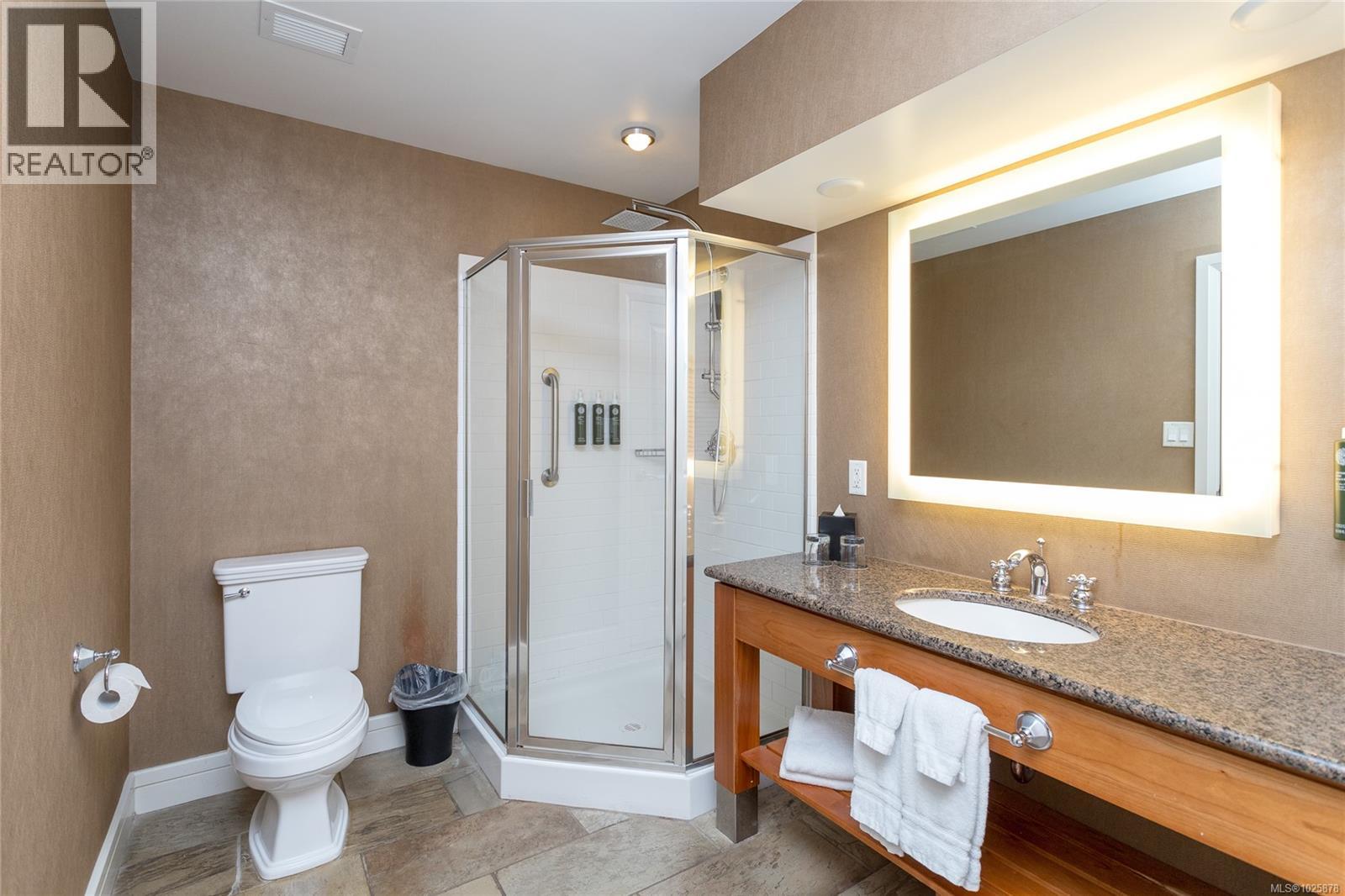 #101/103 B 1376 LYNBURNE PL - 16