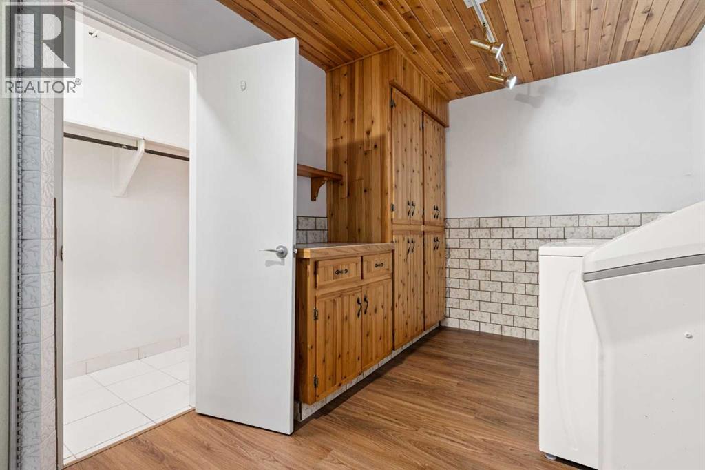 Single Family House Bungalow for Sale in  Rosery Drive NW Rosemont Calgary 