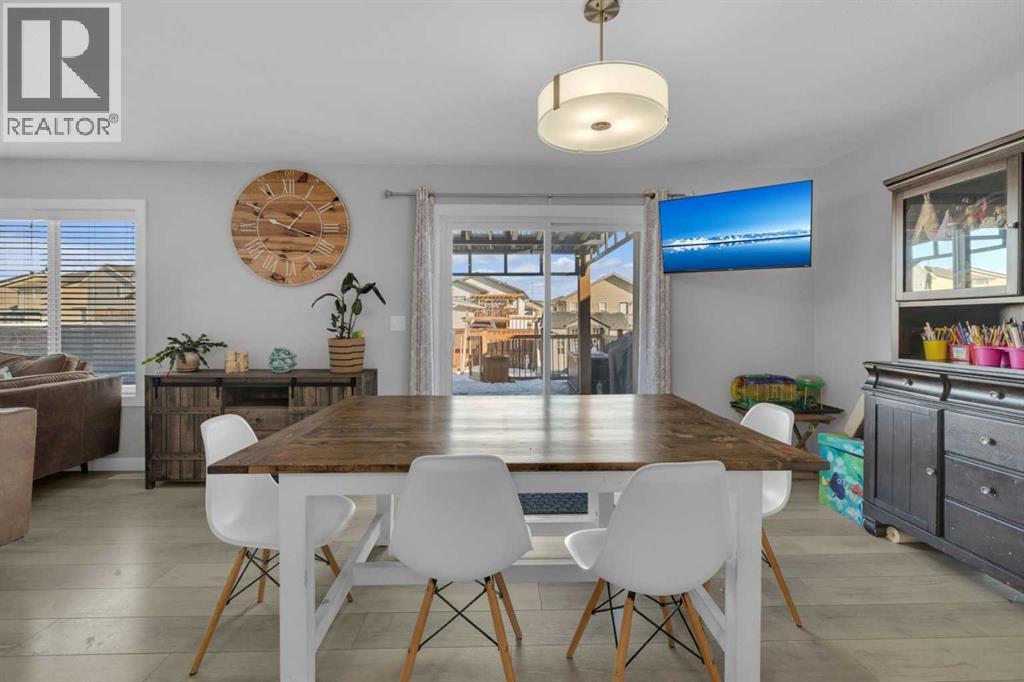 204 Augustus Way, Penhold