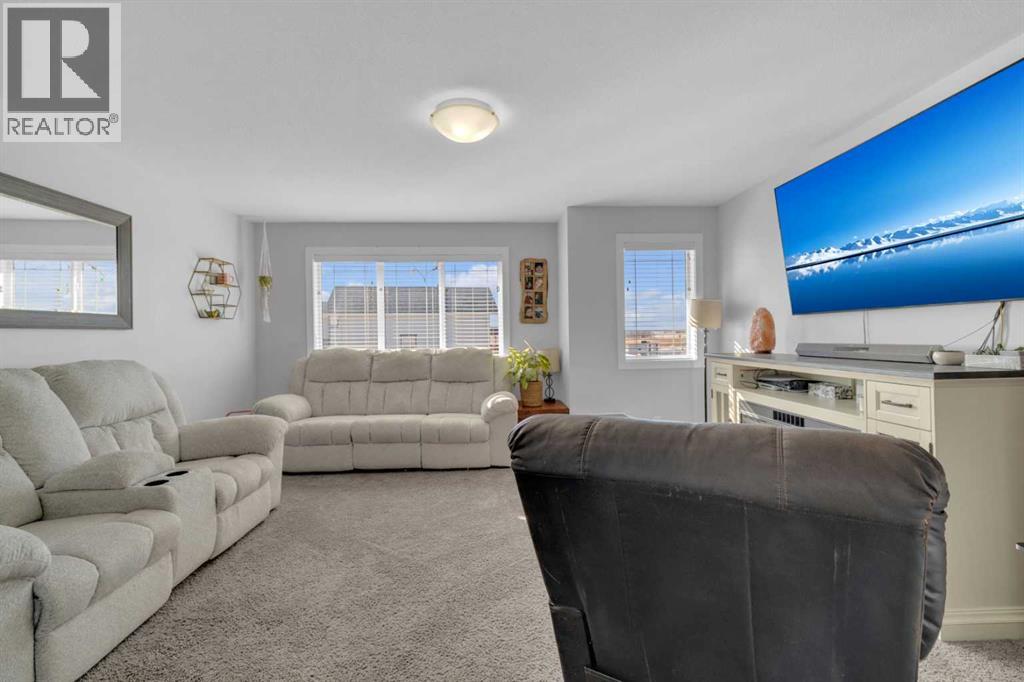 204 Augustus Way, Penhold