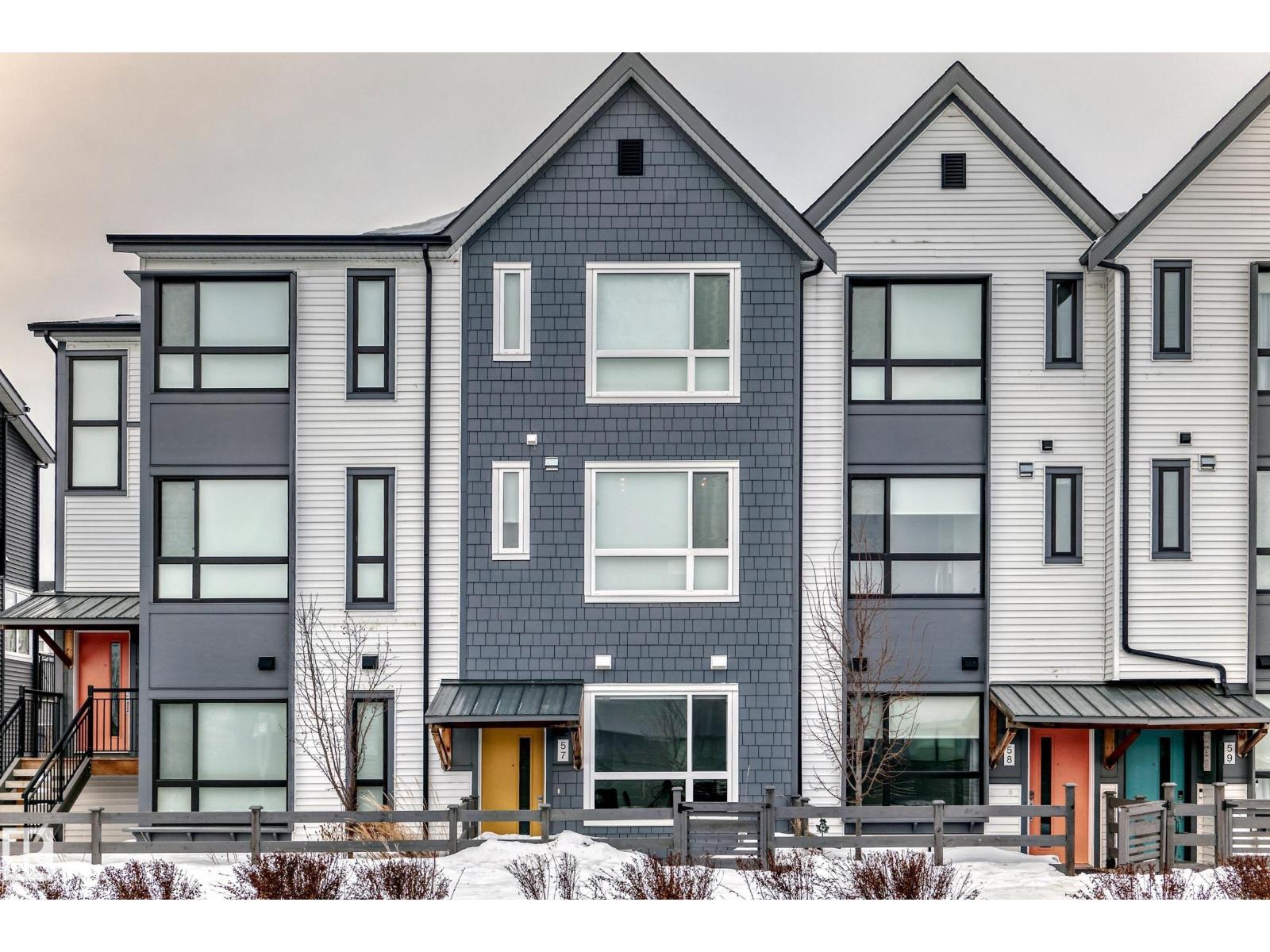 #57 100 JENSEN LAKES BV