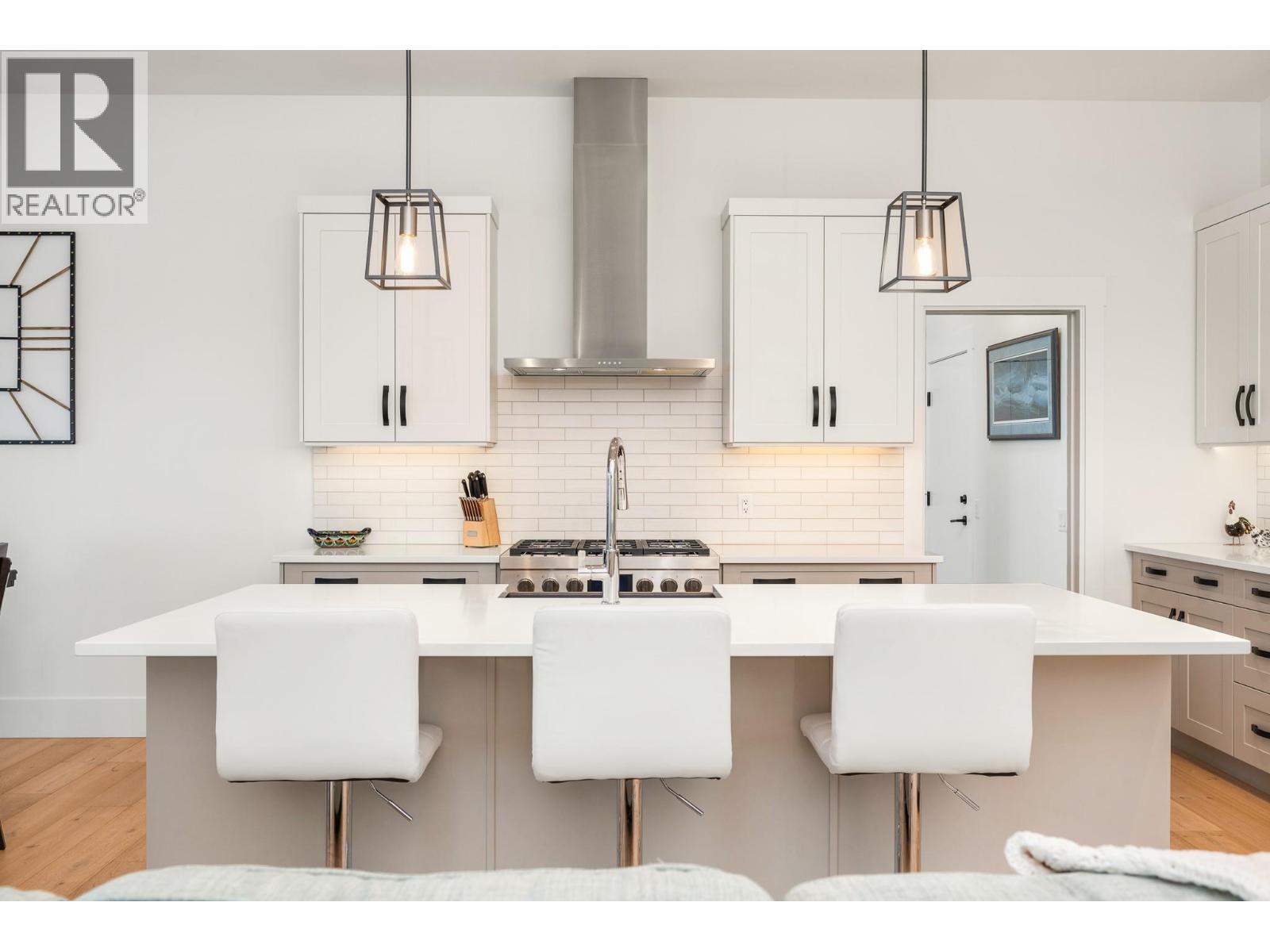 253 Ashcroft Court, Vernon