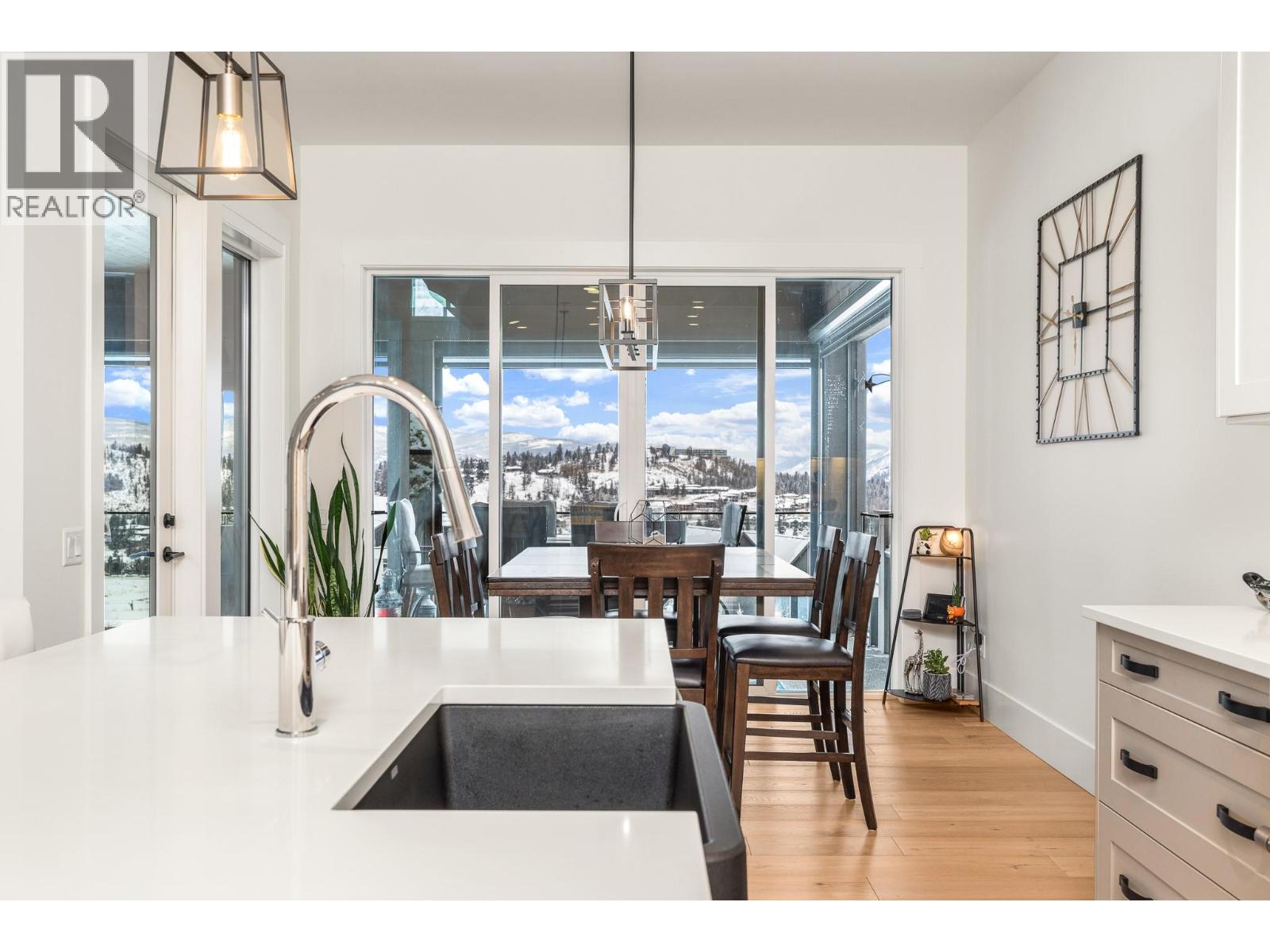 253 Ashcroft Court, Vernon