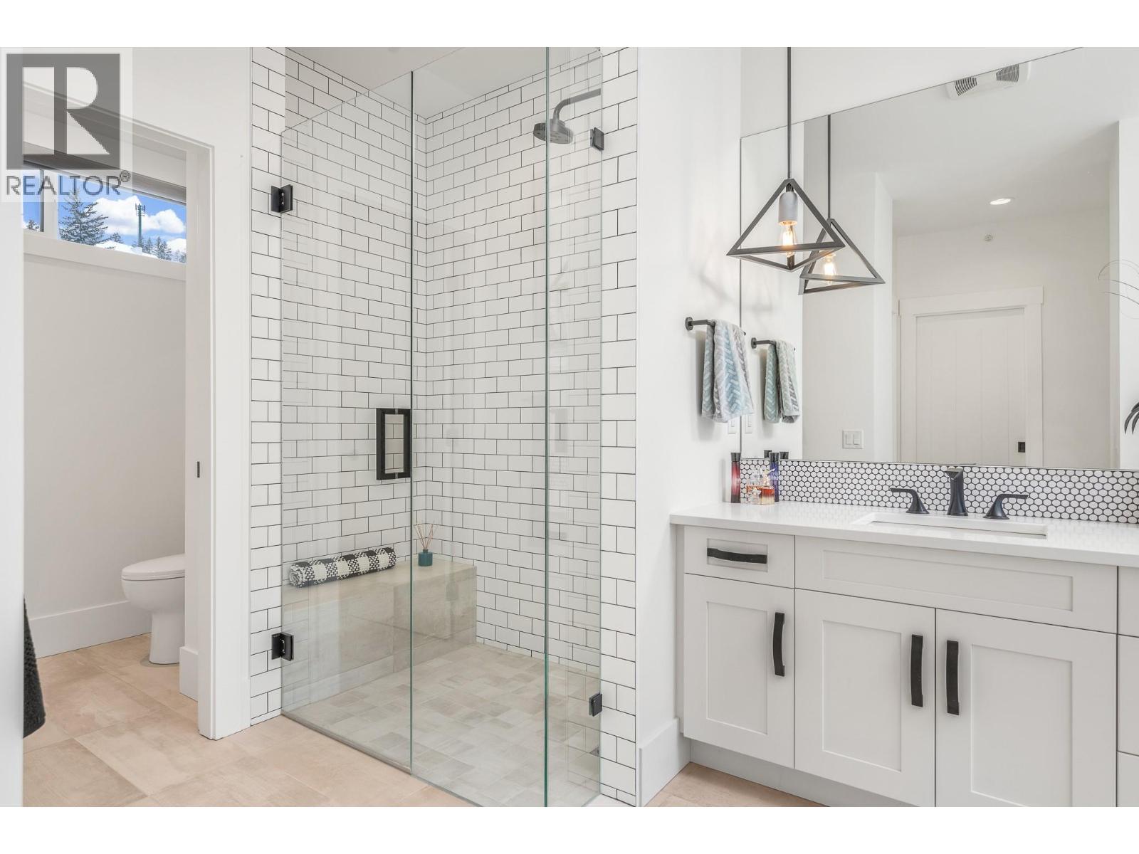 253 Ashcroft Court, Vernon