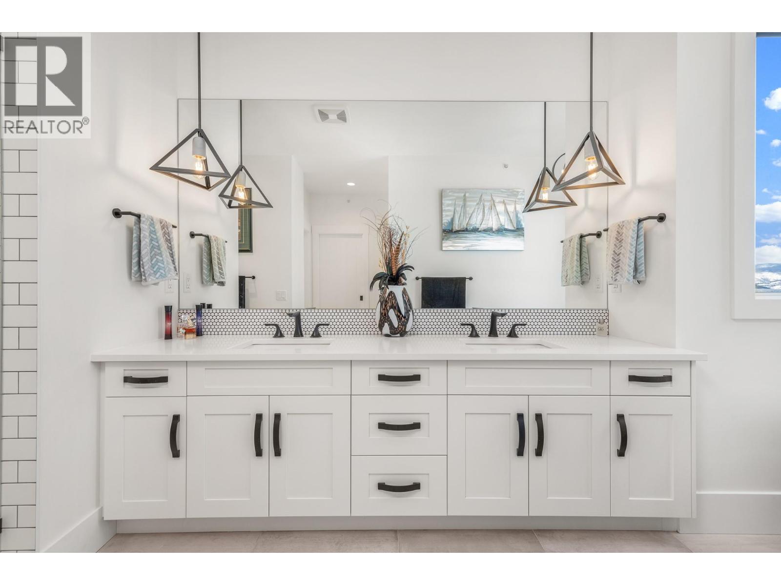 253 Ashcroft Court, Vernon