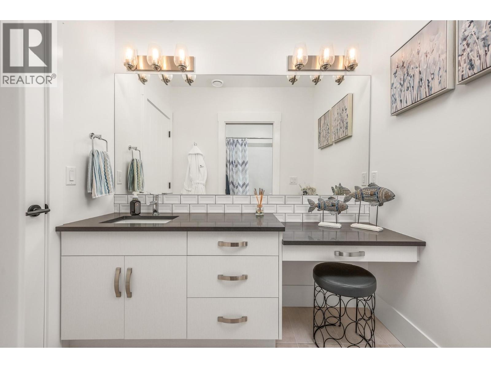 253 Ashcroft Court, Vernon