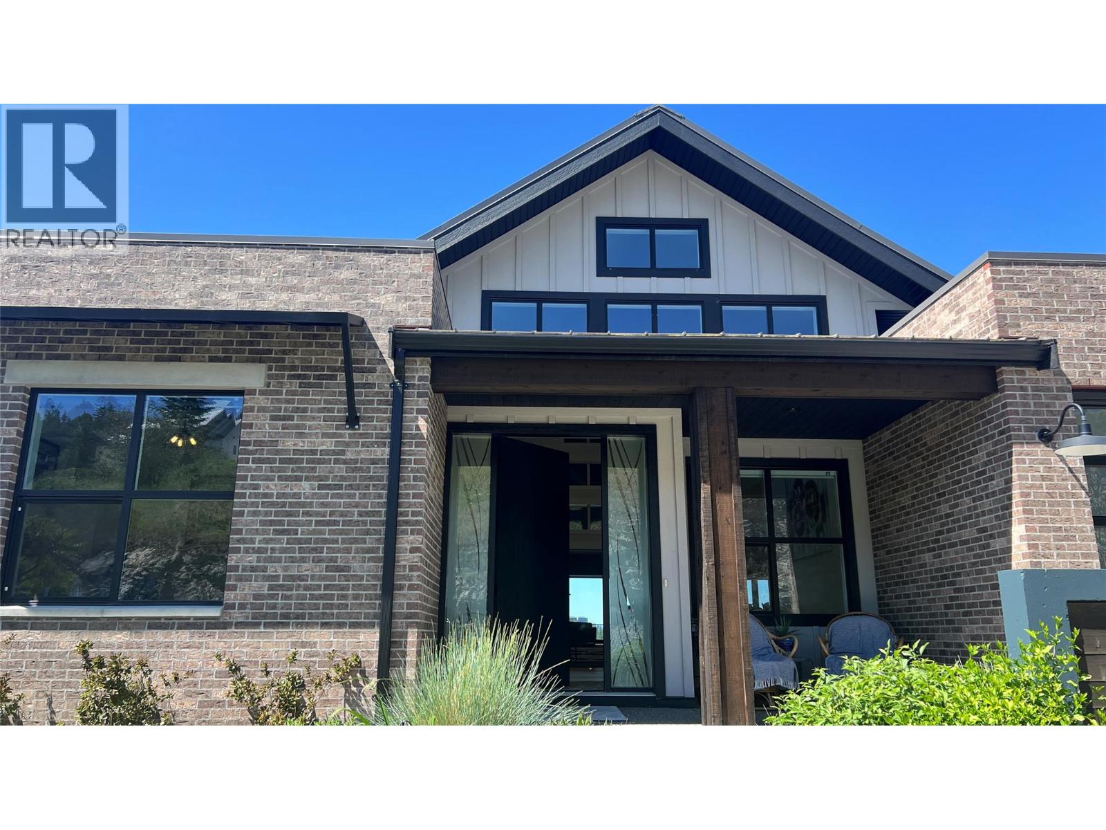 253 Ashcroft Court, Vernon