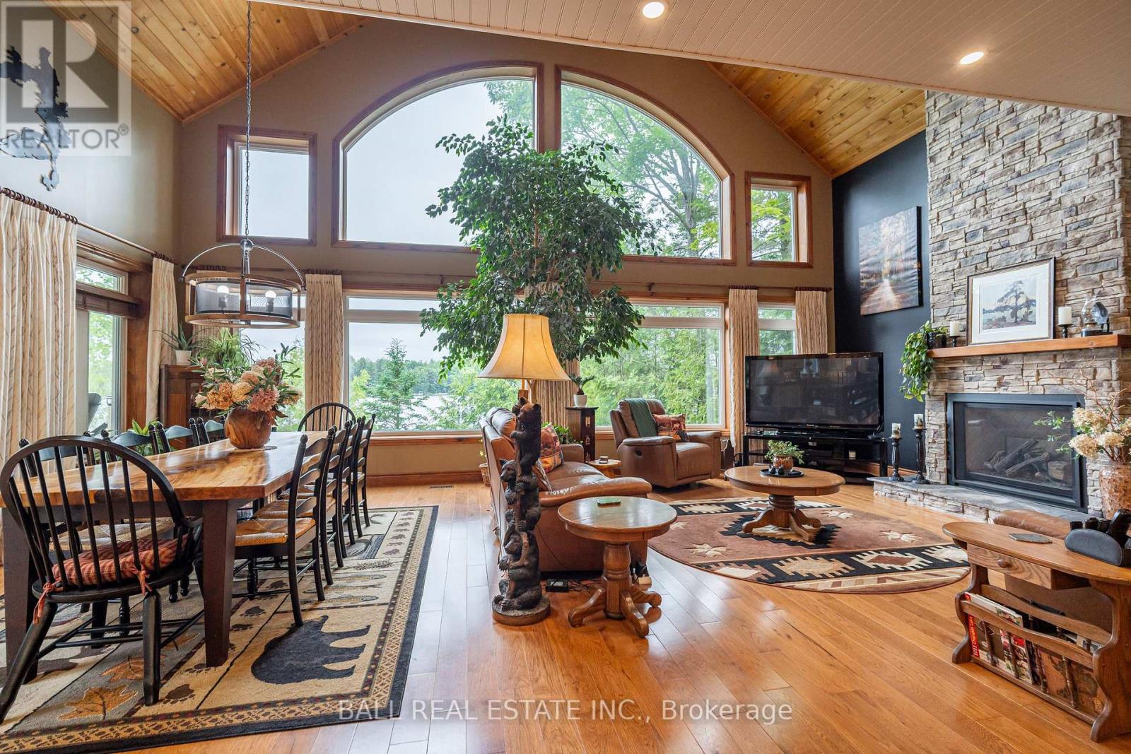 32 SHADOWOOD LANE - 16