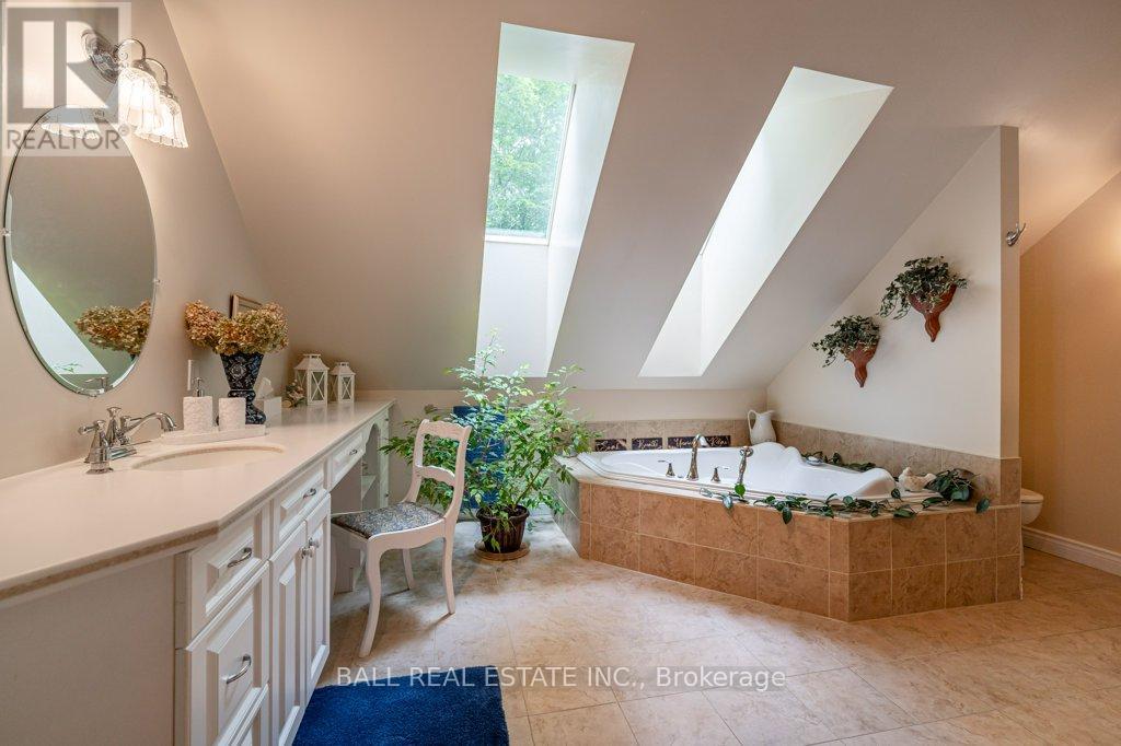 32 SHADOWOOD LANE - 26