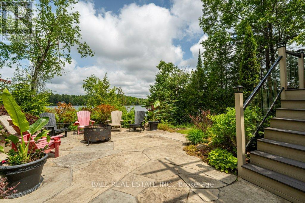 32 SHADOWOOD LANE - 45