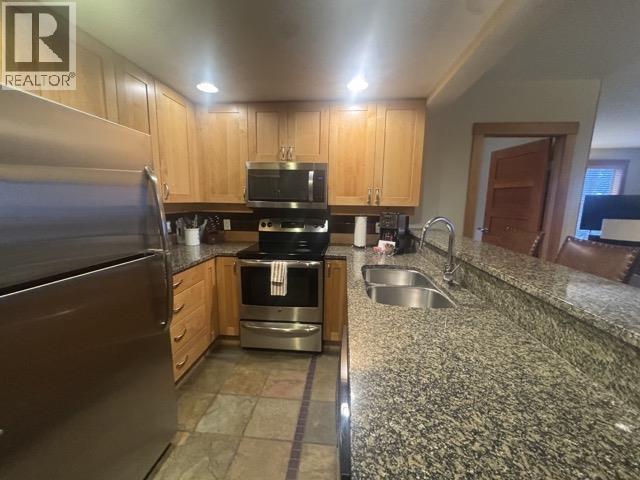 201D 2036 LONDON LANE, Whistler