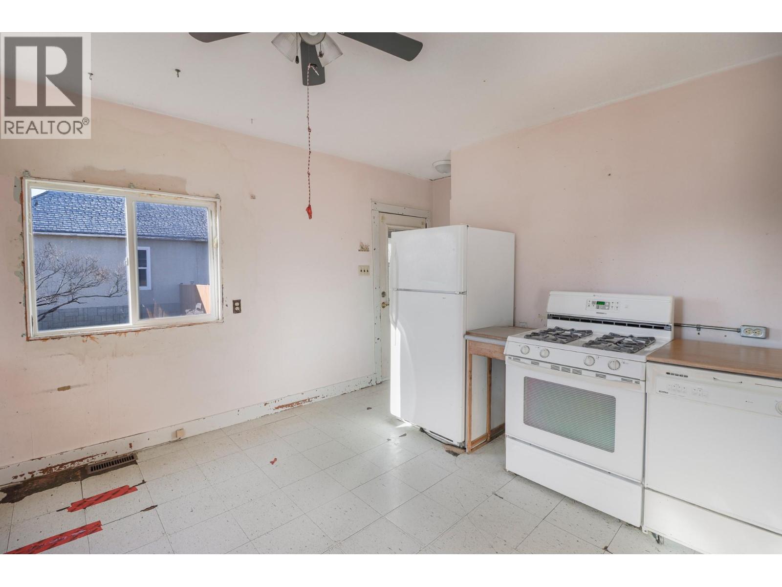 315 BRIAR Avenue NW, Cranbrook