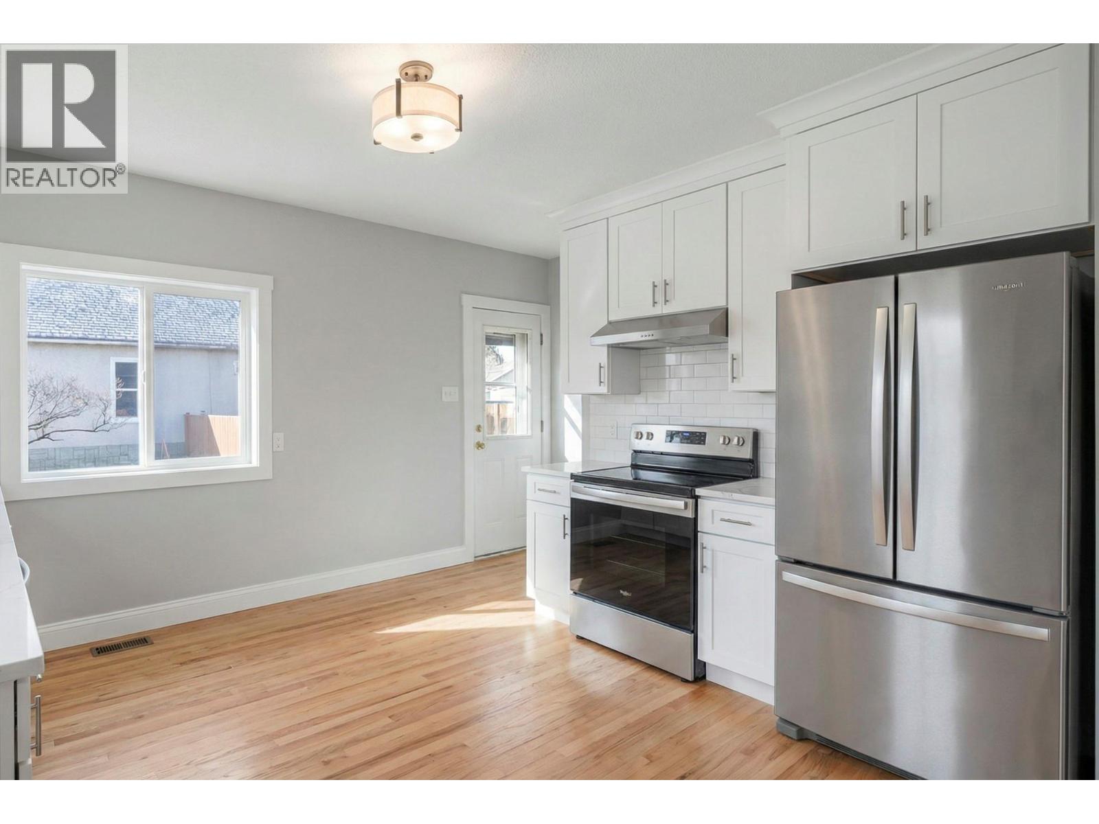 315 BRIAR Avenue NW, Cranbrook