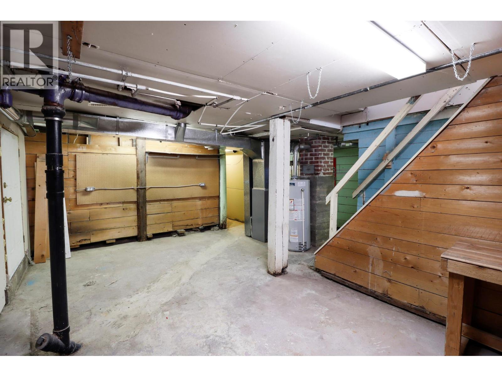 315 BRIAR Avenue NW, Cranbrook