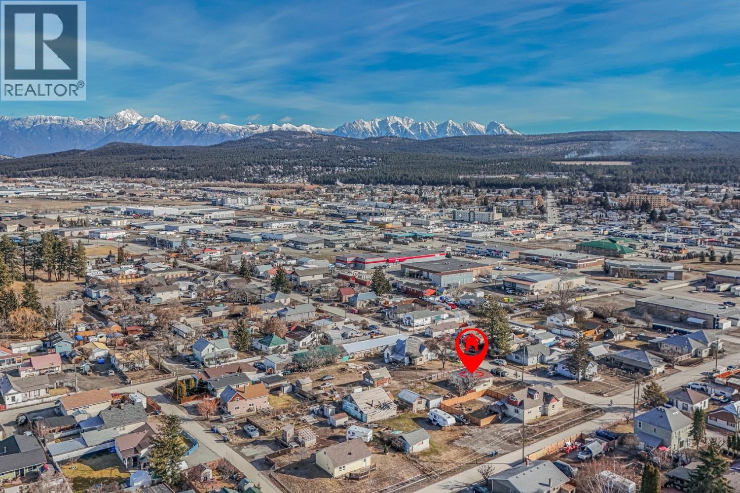 315 BRIAR Avenue NW, Cranbrook